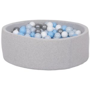 Penasti bazen z 200 žogicami